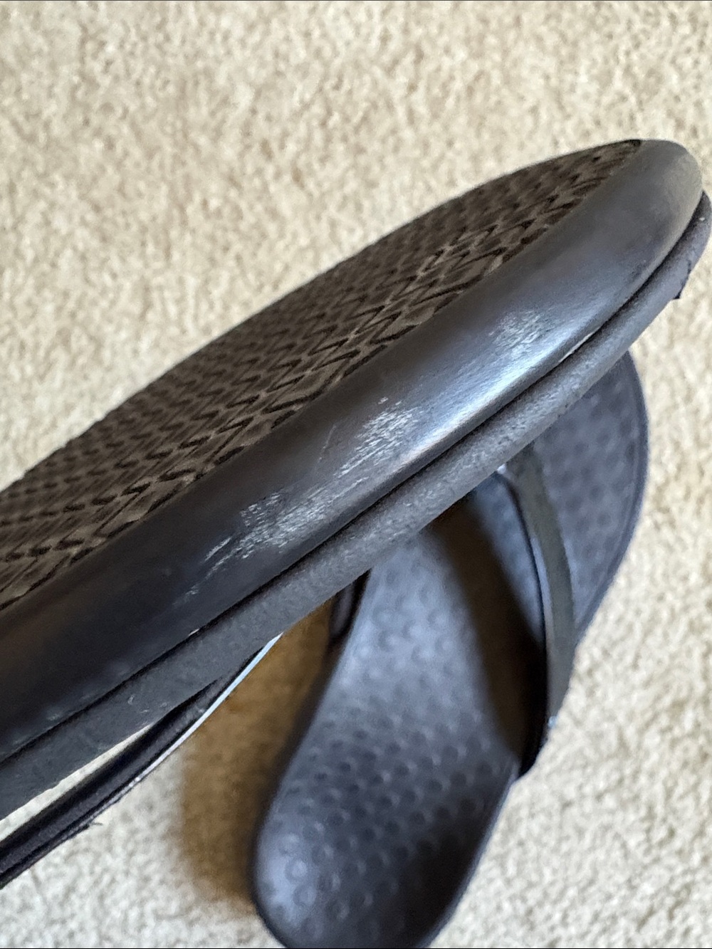 Vionic Black Sequined Textured Strap Flip Flop Sandals-Size 9 - Picture 7 of 11
